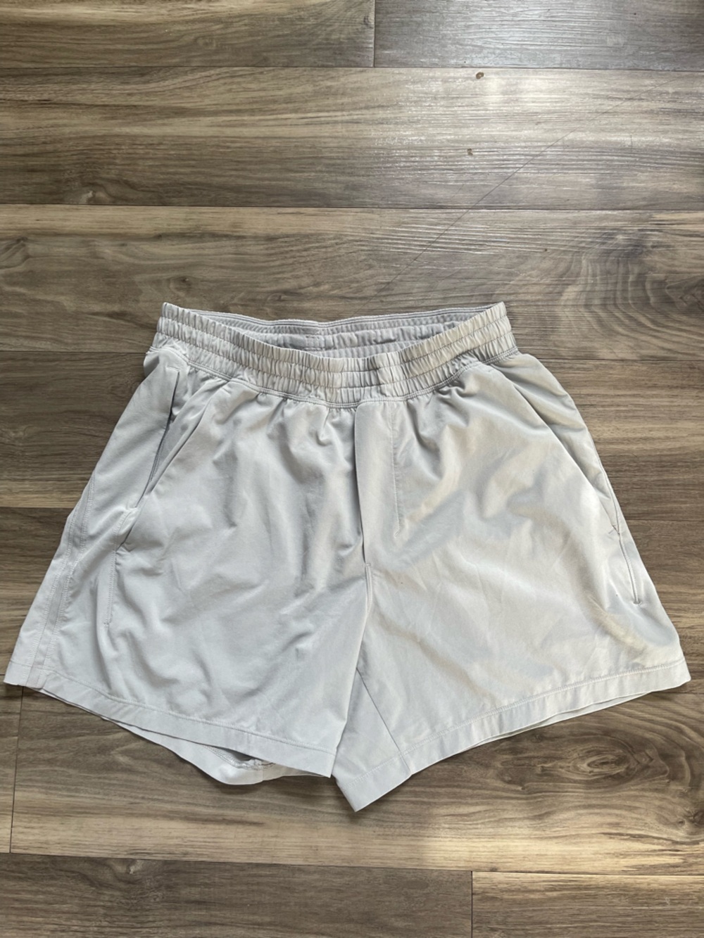 lululemon athletica Men's Light Gray Athletic Shorts